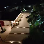 Blanca 公寓式酒店 *