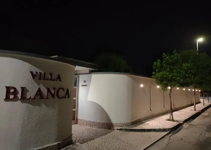 מלון דירות Blanca *